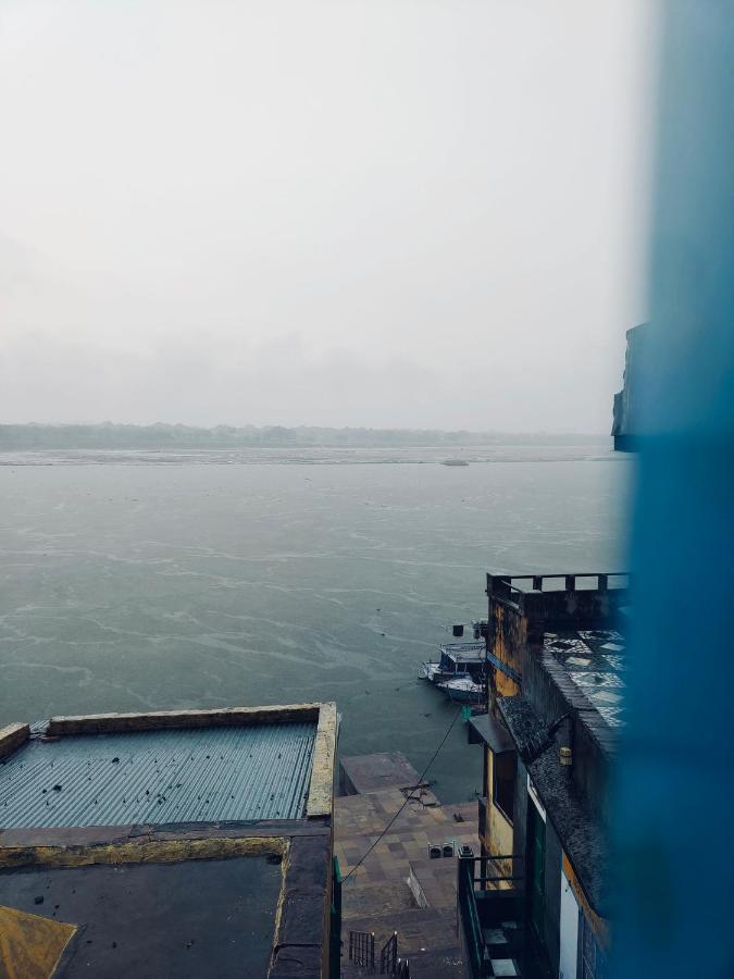 Tandon Lodge On The Ganga Ghat Homestay Варанасі Екстер'єр фото