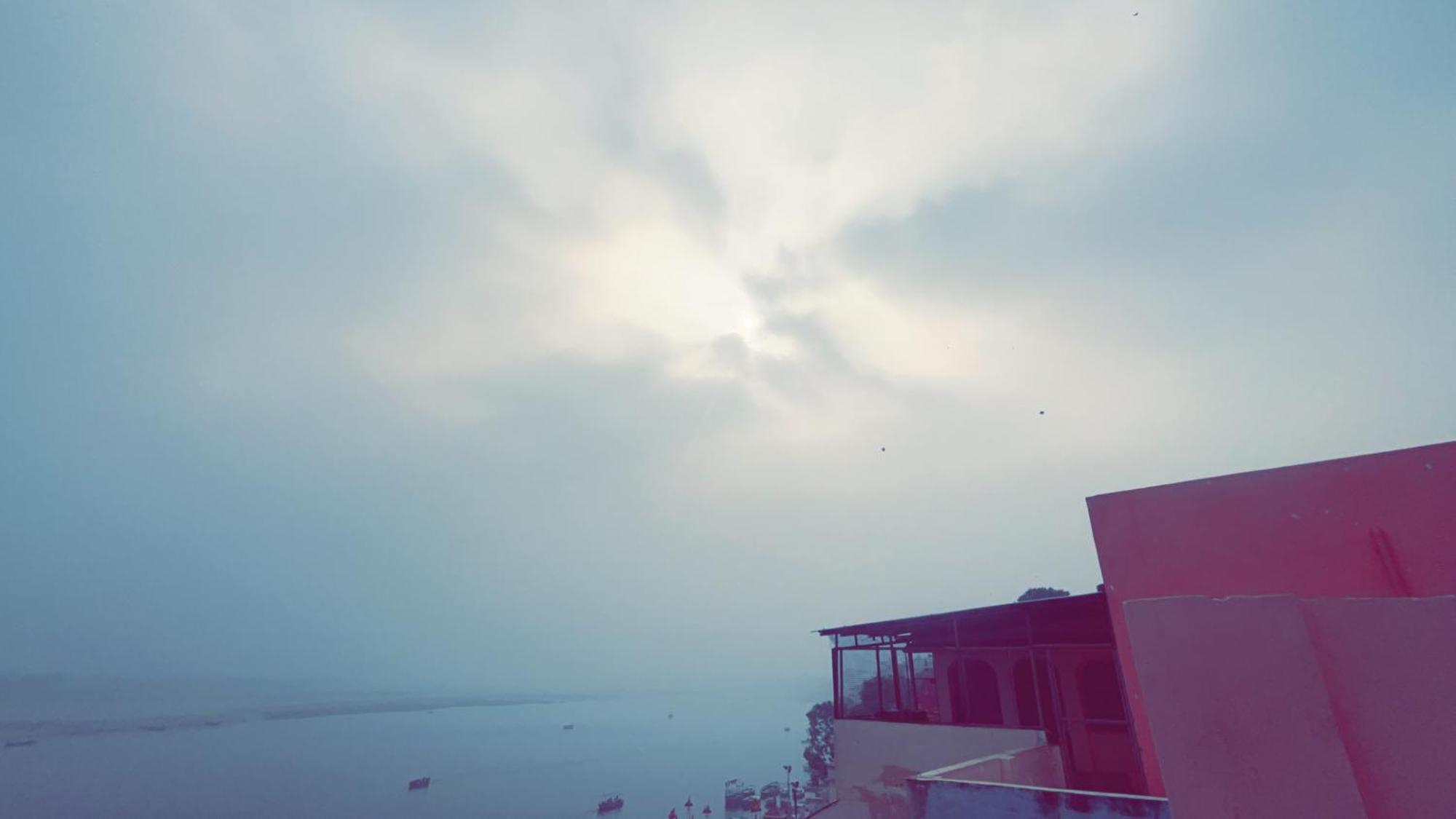 Tandon Lodge On The Ganga Ghat Homestay Варанасі Екстер'єр фото